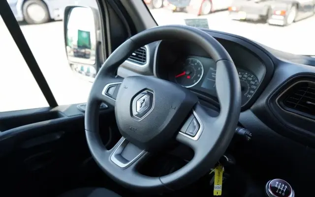 RENAULT MASTER / BLASZAK /  L3H2 / FURGON / 2023 R / SPROWADZONY 