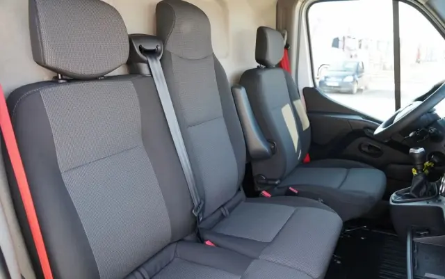 RENAULT MASTER / BLASZAK /  L3H2 / FURGON / 2023 R / SPROWADZONY 