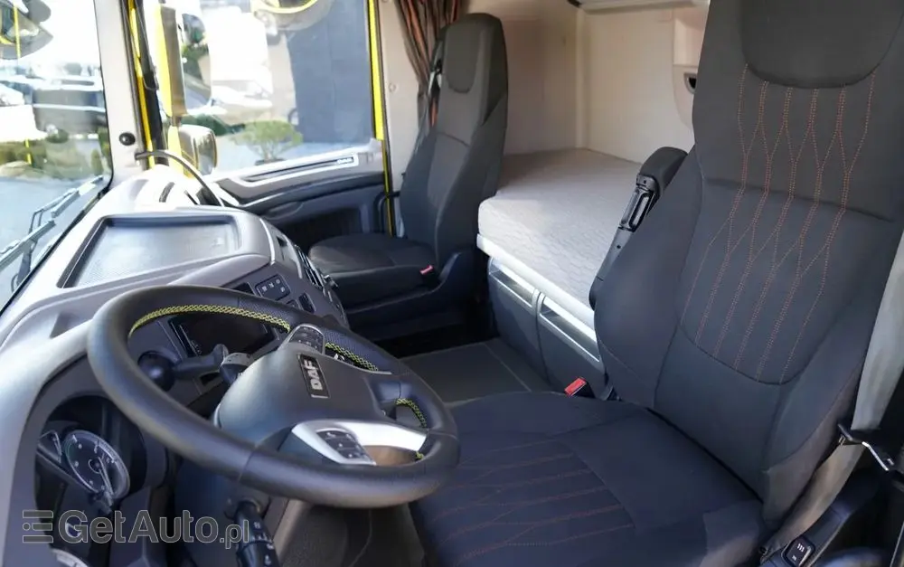 DAF XF 530 / PUSHER / 6X2/  RETARDER /  SPACE CAB /  OŚ PODNOSZONA 