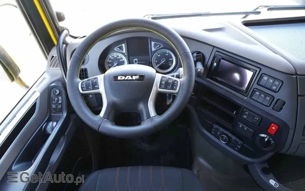 DAF XF 530 / PUSHER / 6X2/  RETARDER /  SPACE CAB /  OŚ PODNOSZONA 