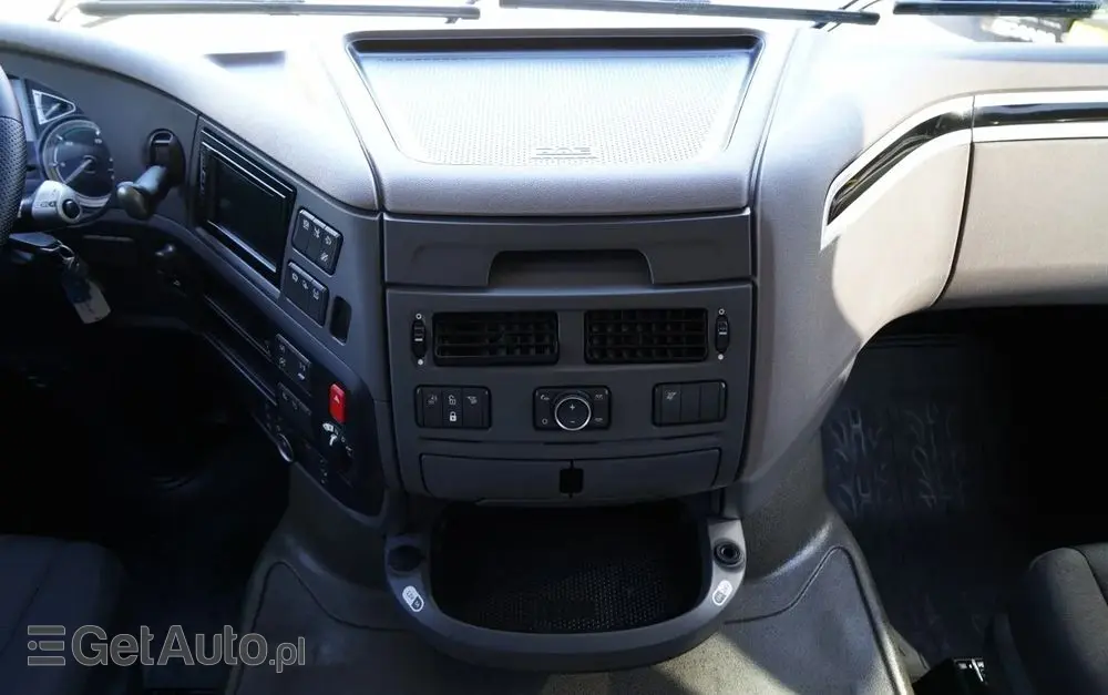 DAF XF 530 / PUSHER / 6X2/  RETARDER /  SPACE CAB /  OŚ PODNOSZONA 