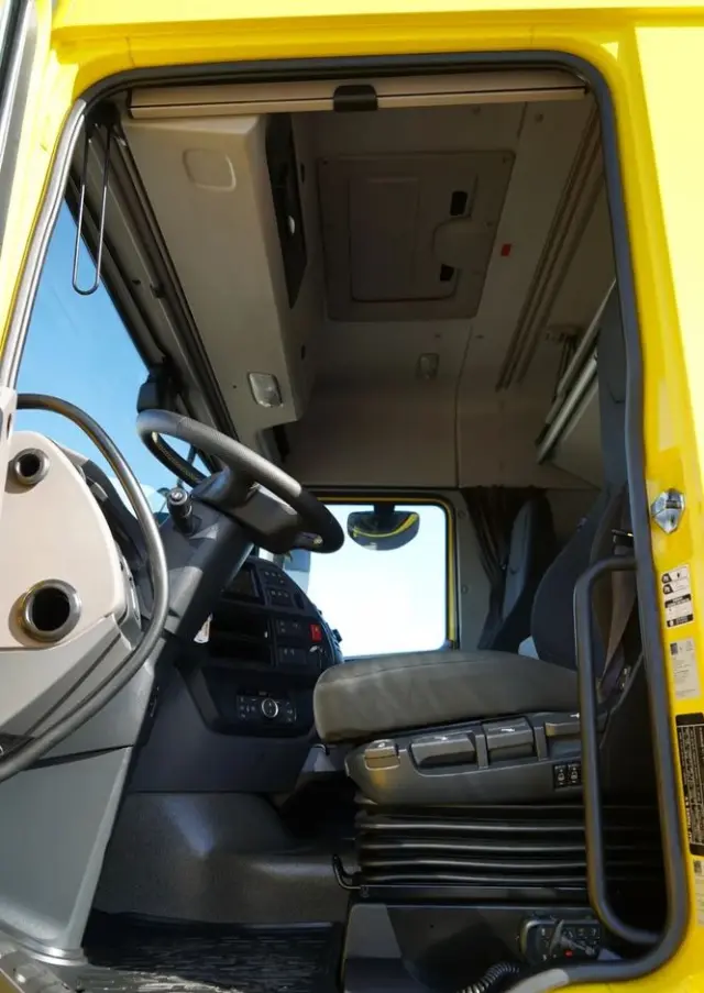 DAF XF 530 / PUSHER / 6X2/  RETARDER /  SPACE CAB /  OŚ PODNOSZONA 