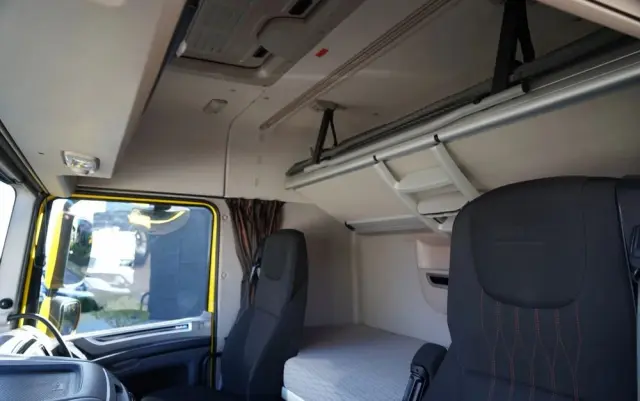 DAF XF 530 / PUSHER / 6X2/  RETARDER /  SPACE CAB /  OŚ PODNOSZONA 