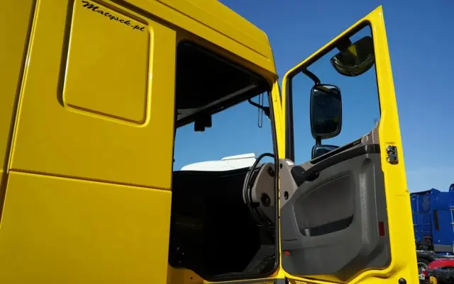 DAF XF 530 / PUSHER / 6X2/  RETARDER /  SPACE CAB /  OŚ PODNOSZONA 