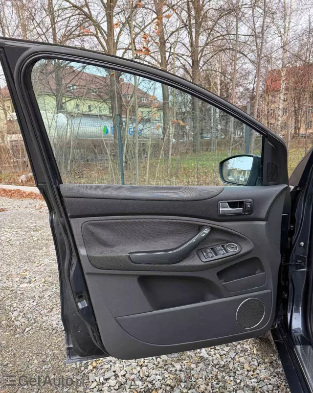 FORD Kuga 2.0 TDCi 4x4 Titanium