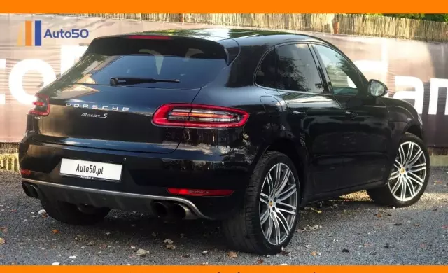 PORSCHE Macan S