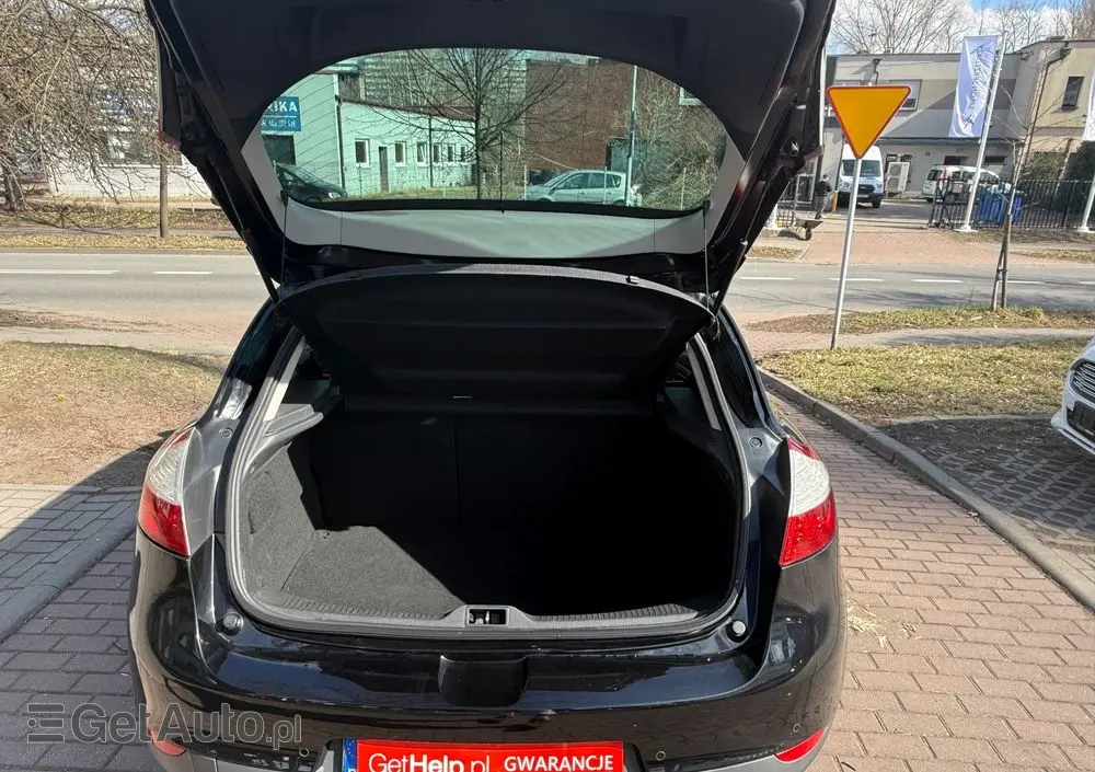 RENAULT Megane Grandtour ENERGY TCe 115 Start & Stop Bose Edition