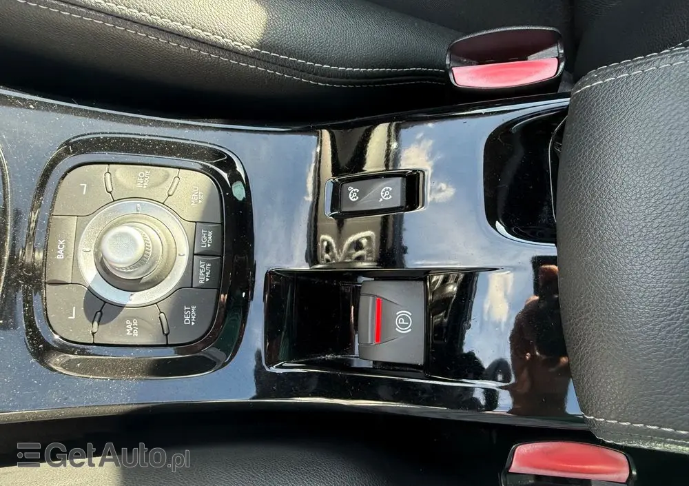 RENAULT Megane Grandtour ENERGY TCe 115 Start & Stop Bose Edition