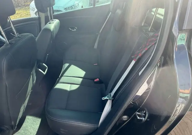 RENAULT Megane Grandtour ENERGY TCe 115 Start & Stop Bose Edition