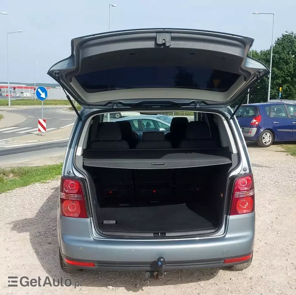 VOLKSWAGEN Touran 1.4 TSI Highline