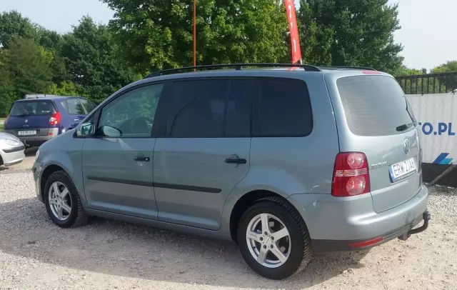 VOLKSWAGEN Touran 1.4 TSI Highline