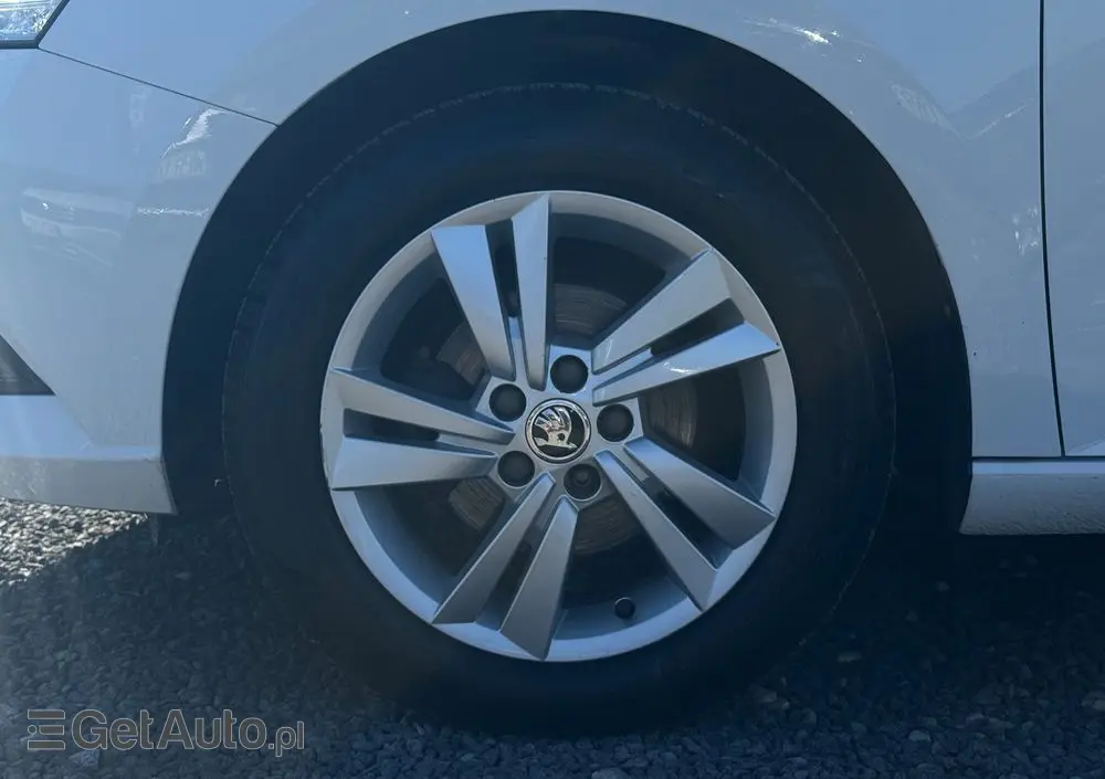 SKODA Fabia 1.0 TSI Ambition