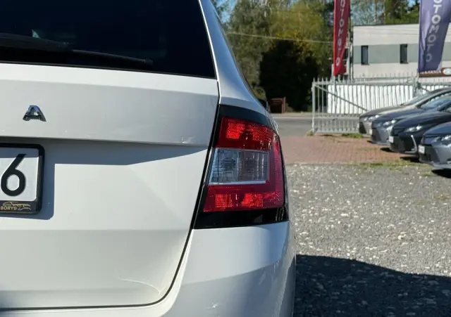 SKODA Fabia 1.0 TSI Ambition
