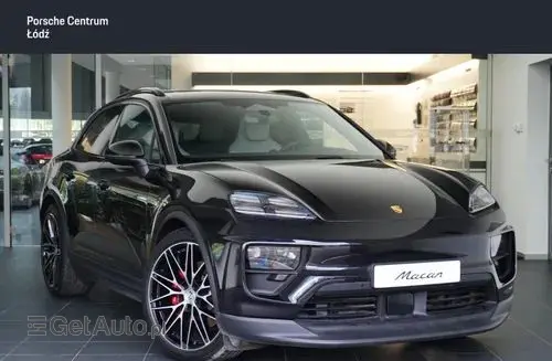 PORSCHE Macan 