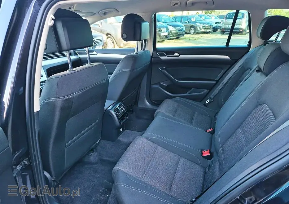 VOLKSWAGEN Passat Variant 1.4 TSI ACT (BlueMotion Technology) Highline