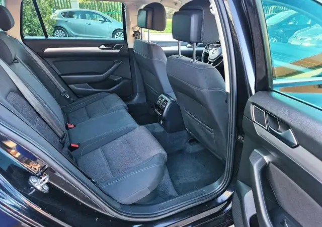 VOLKSWAGEN Passat Variant 1.4 TSI ACT (BlueMotion Technology) Highline