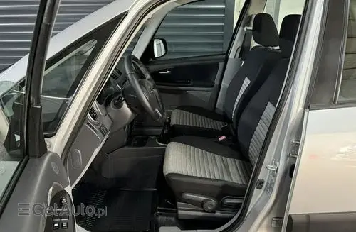 SUZUKI SX4 