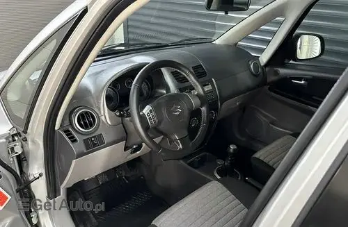 SUZUKI SX4 