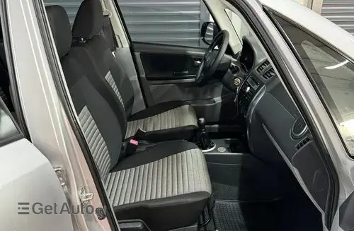 SUZUKI SX4 