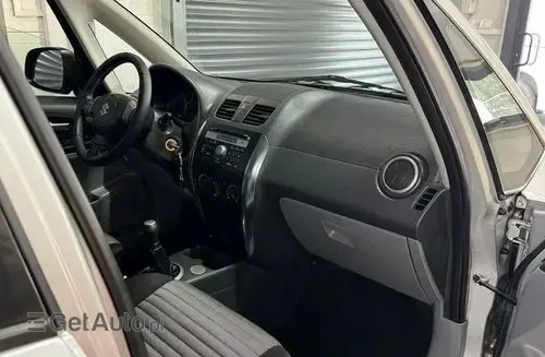 SUZUKI SX4 
