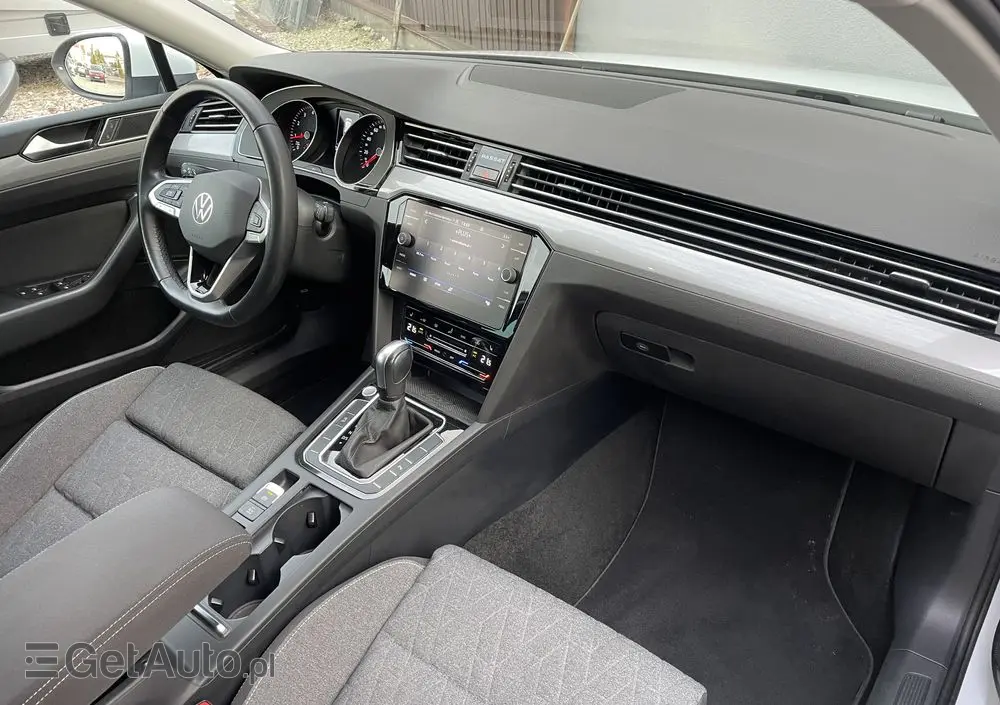 VOLKSWAGEN Passat 2.0 TSI Business DSG