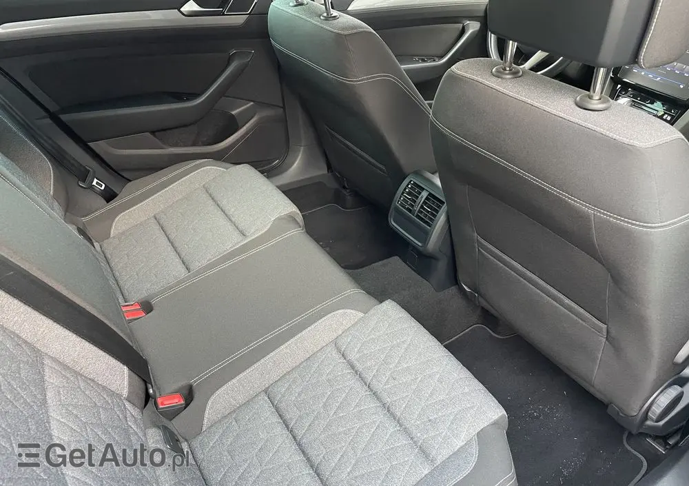 VOLKSWAGEN Passat 2.0 TSI Business DSG