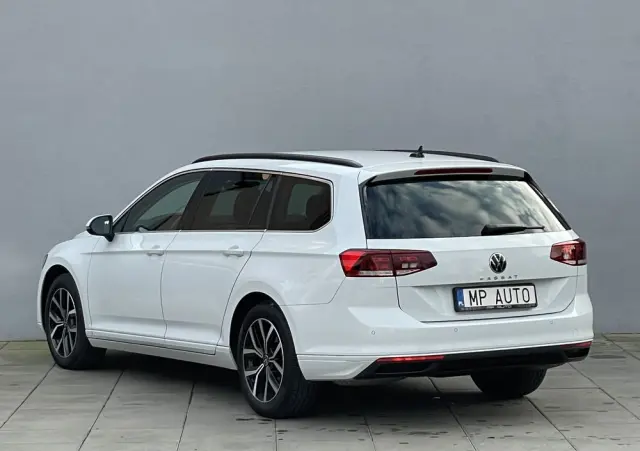 VOLKSWAGEN Passat 2.0 TSI Business DSG