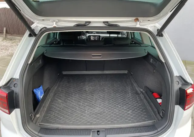 VOLKSWAGEN Passat 2.0 TSI Business DSG