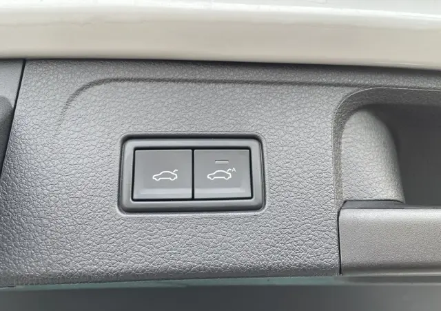 VOLKSWAGEN Passat 2.0 TSI Business DSG