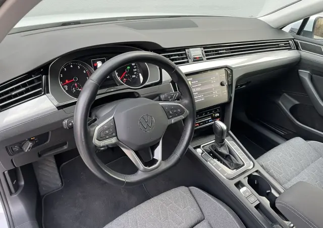 VOLKSWAGEN Passat 2.0 TSI Business DSG