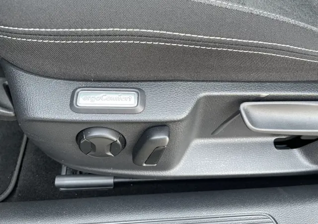 VOLKSWAGEN Passat 2.0 TSI Business DSG