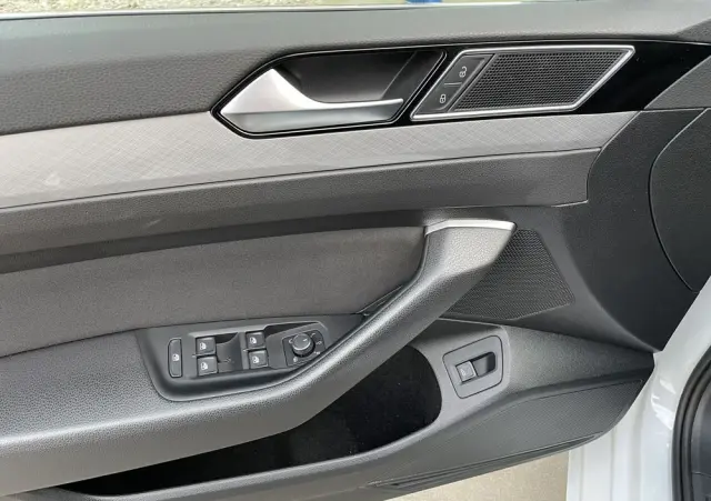 VOLKSWAGEN Passat 2.0 TSI Business DSG