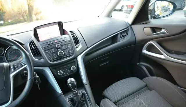 OPEL Zafira 