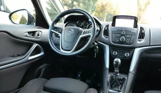 OPEL Zafira 