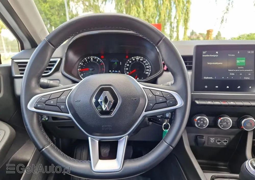 RENAULT Clio 1.0 TCe Zen