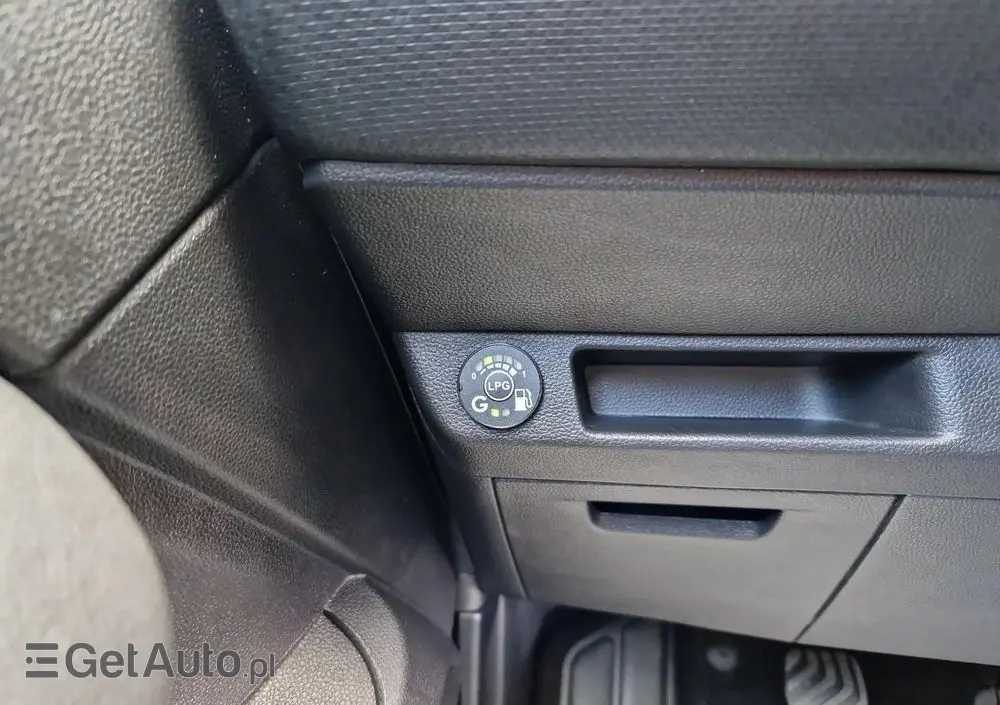 RENAULT Clio 1.0 TCe Zen