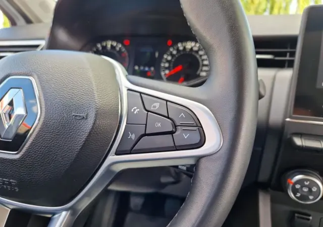 RENAULT Clio 1.0 TCe Zen