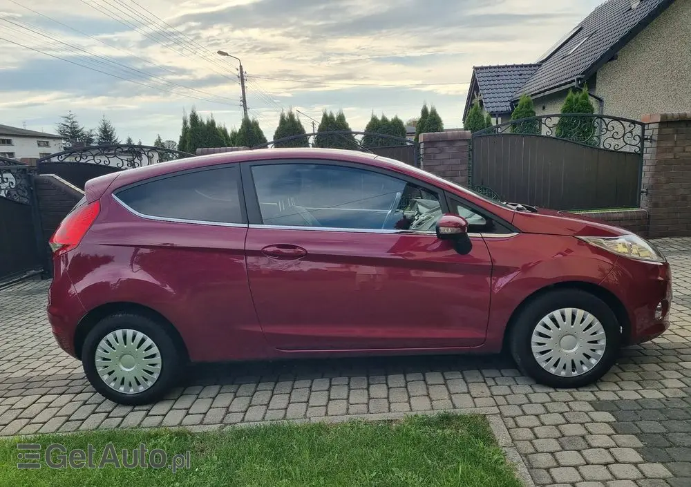 FORD Fiesta 1.4 White Magic