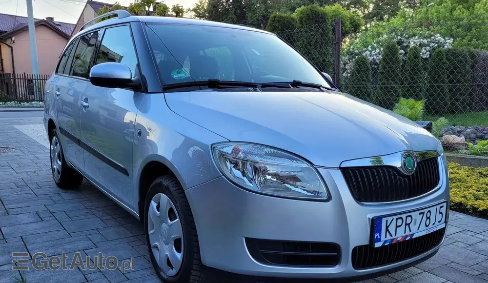 SKODA Fabia 1.2 HTP Elegance