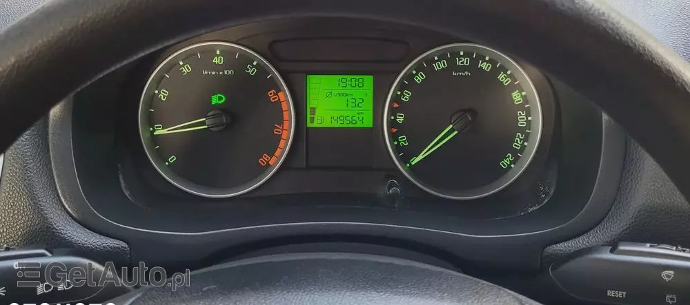 SKODA Fabia 1.2 HTP Elegance