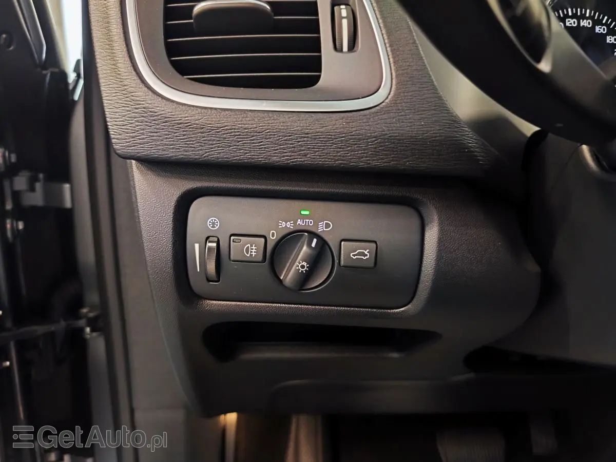 VOLVO V40 Momentum Getr