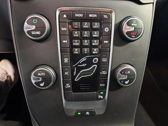 VOLVO V40 Momentum Getr