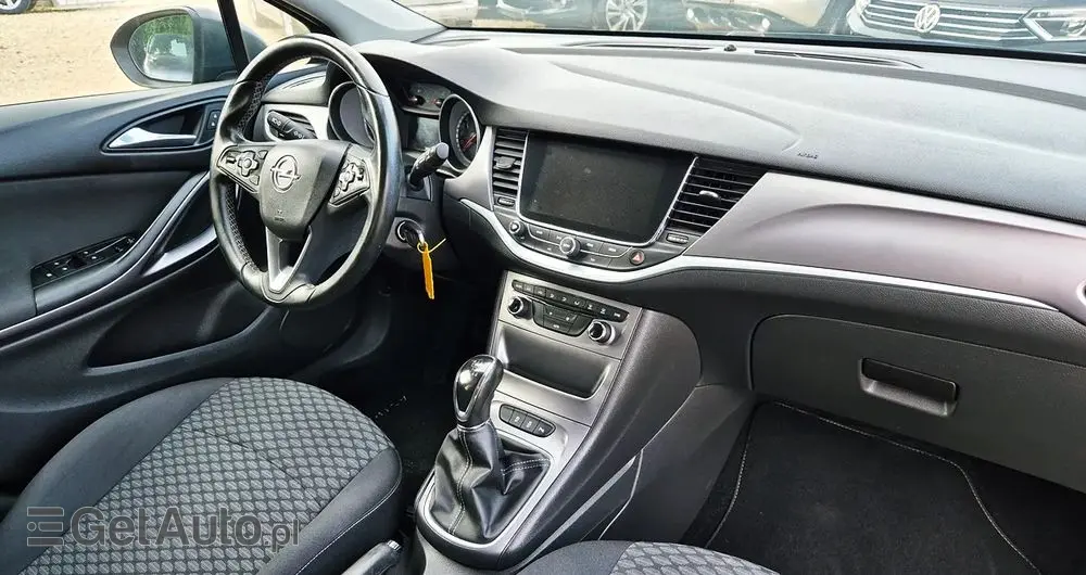 OPEL Astra 1.4 Turbo Innovation