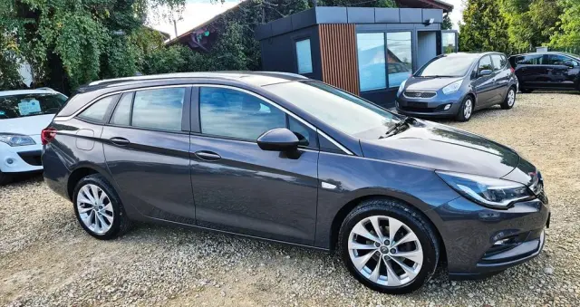 OPEL Astra 1.4 Turbo Innovation