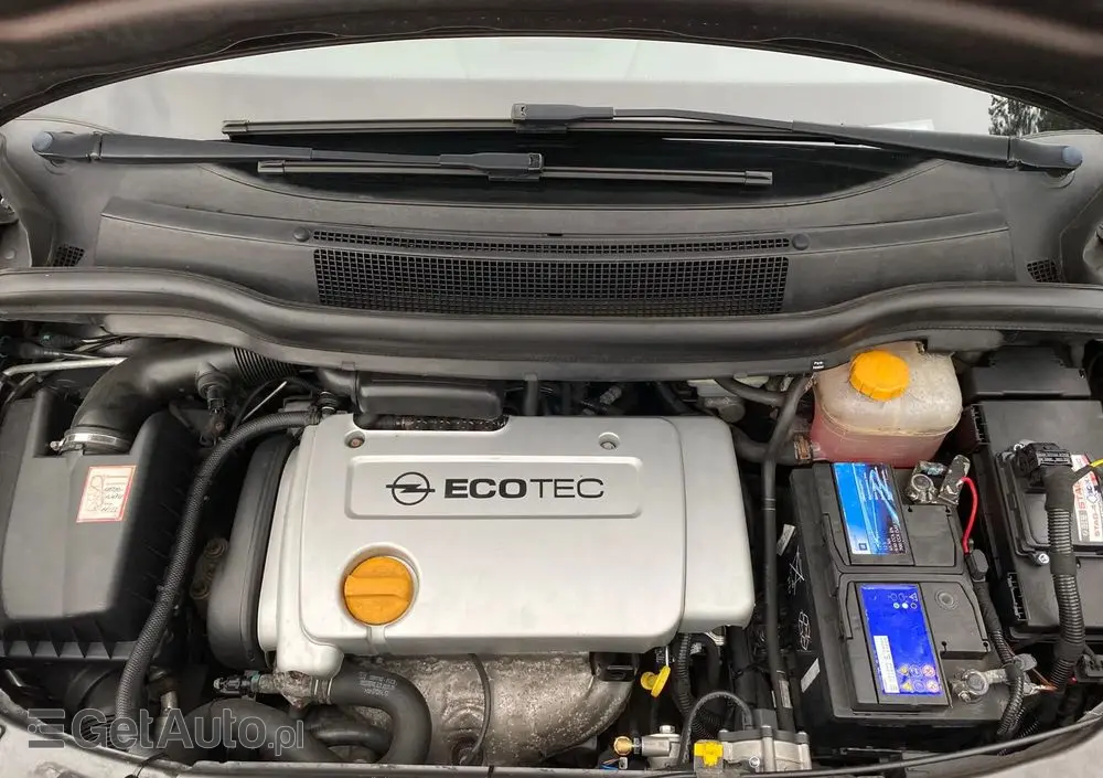 OPEL Zafira 1.6 Cosmo