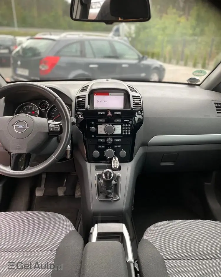 OPEL Zafira 1.6 Cosmo