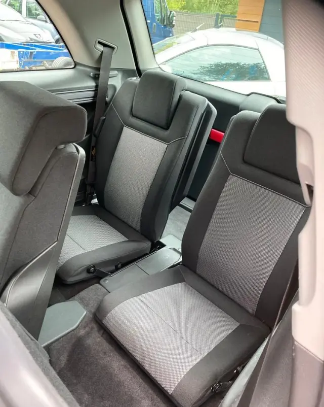 OPEL Zafira 1.6 Cosmo