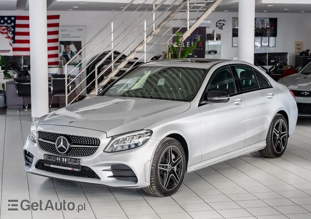 MERCEDES-BENZ Klasa C 300 4MATIC 9G-TRONIC