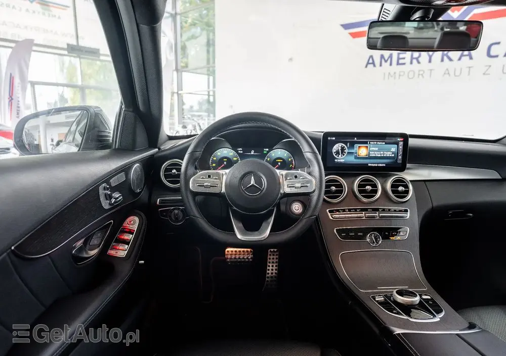 MERCEDES-BENZ Klasa C 300 4MATIC 9G-TRONIC