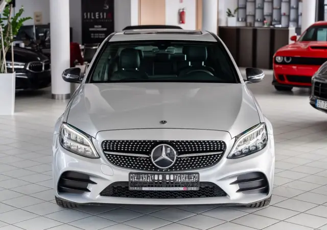 MERCEDES-BENZ Klasa C 300 4MATIC 9G-TRONIC